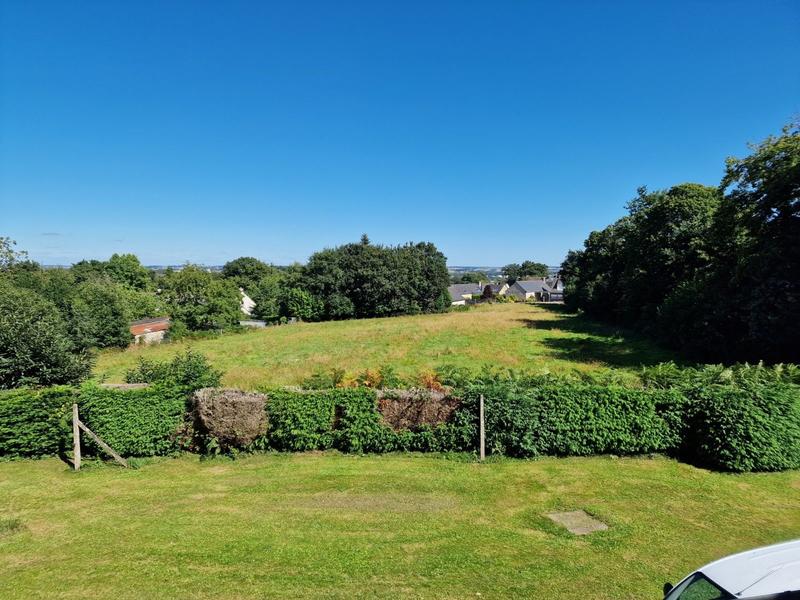 Maison - 230 m² - 9 pièces