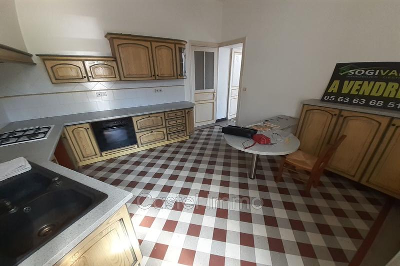 Maison - 197 m² - 14 pièces