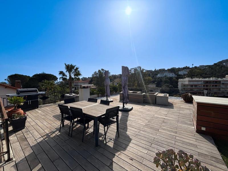 Appartement - 110 m² - 3 pièces