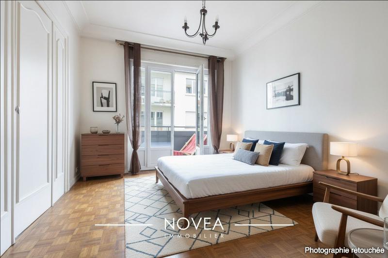 Appartement - 100 m² - 4 pièces