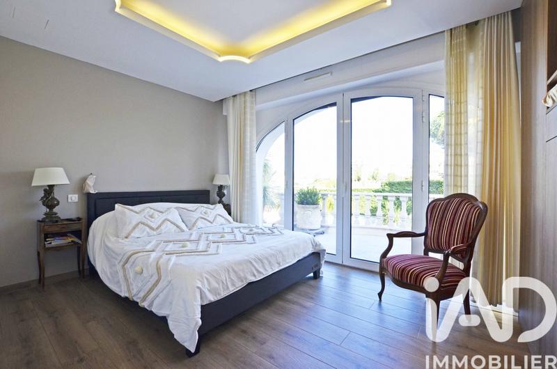 Maison de maîtres - 326 m² - 7 pièces