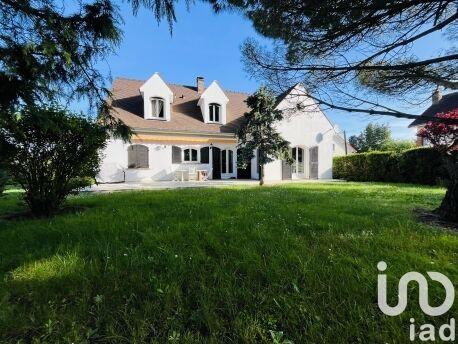 Maison - 260 m² - 7 pièces