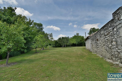 Propriété - 278 m² - 12 pièces