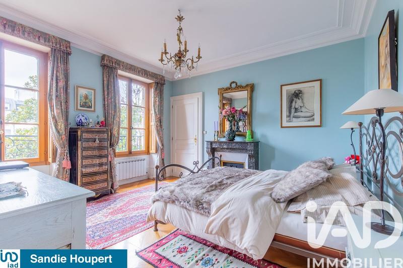 Maison - 160 m² - 8 pièces