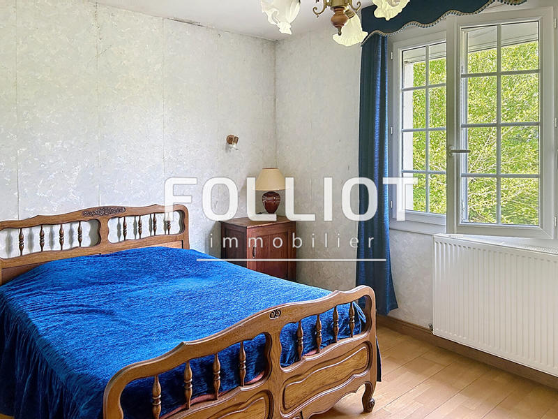 Maison - 165 m² - 9 pièces