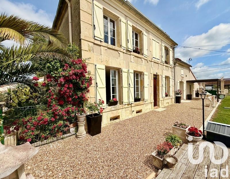 Maison de campagne - 303 m² - 9 pièces