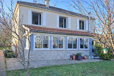 Maison - 105 m² - 6 pièces