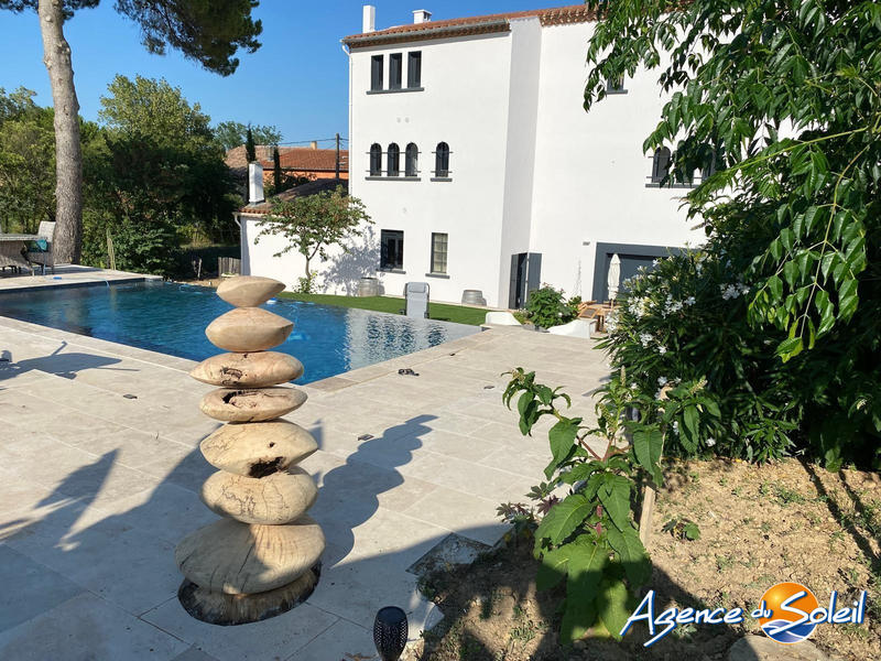 Maison - 267 m² - 7 pièces