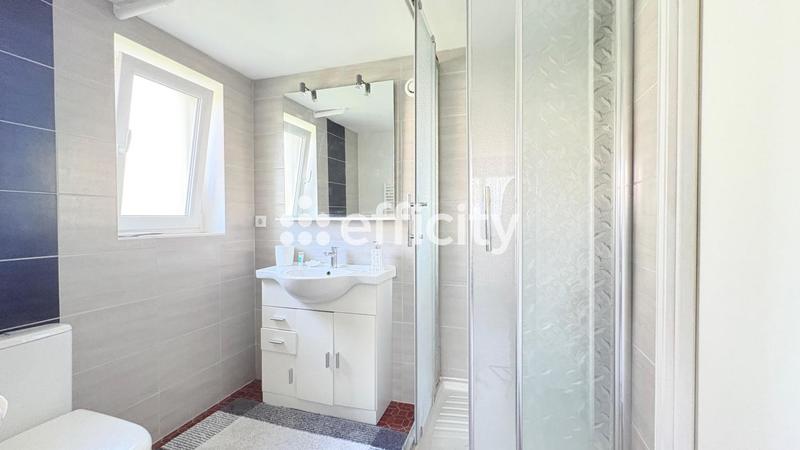 Pavillon - 136 m² - 6 pièces