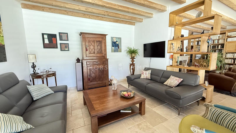 Maison - 200 m² - 6 pièces