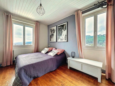 Maison en pierre - 130 m² - 6 pièces