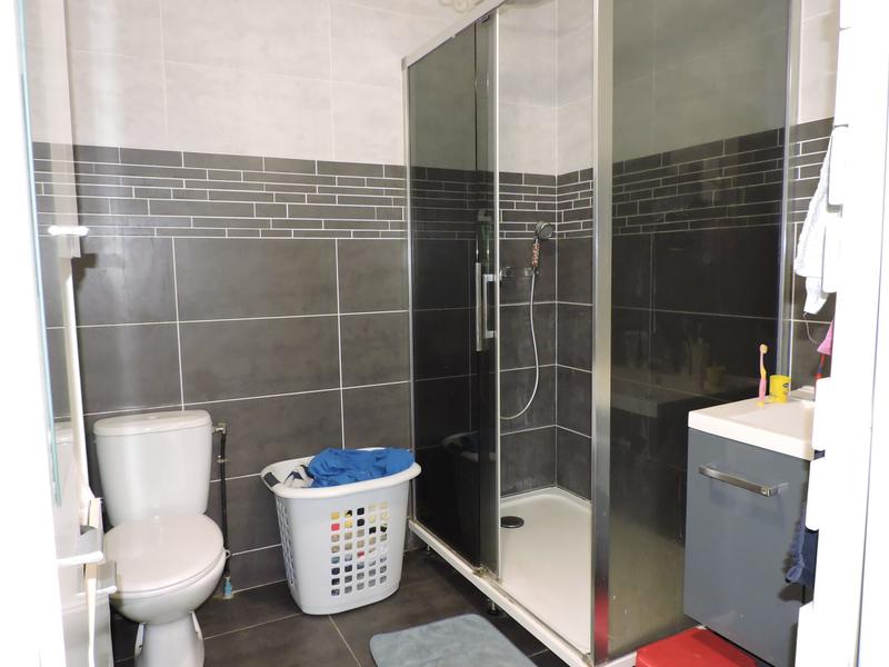 Maison - 99 m² - 5 pièces