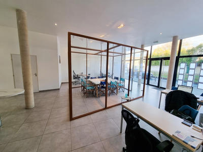 Local commercial - 82 m²