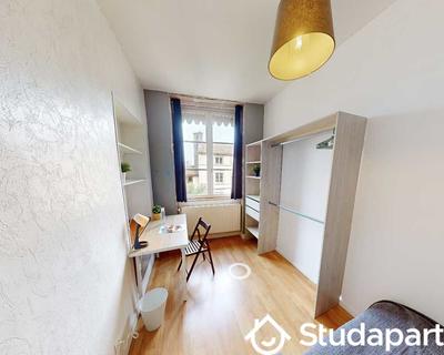 Chambre - 70 m² - 1 pièce