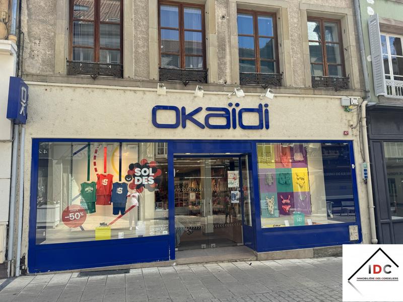 Local commercial - 189 m² - 2 pièces