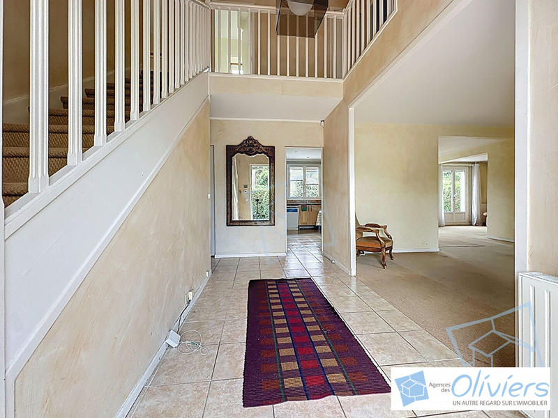 Maison - 181 m² - 8 pièces