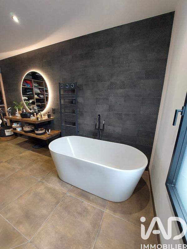 Maison - 153 m² - 5 pièces