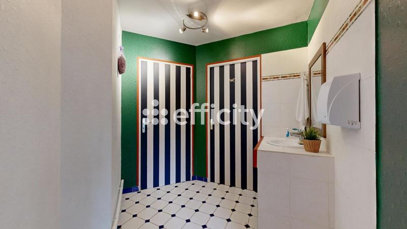 Maison - 194 m² - 5 pièces