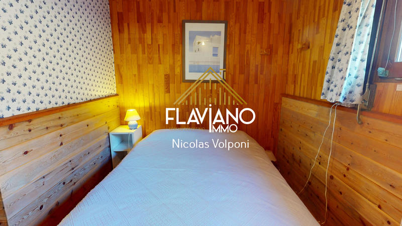 Appartement - 100 m² - 5 pièces