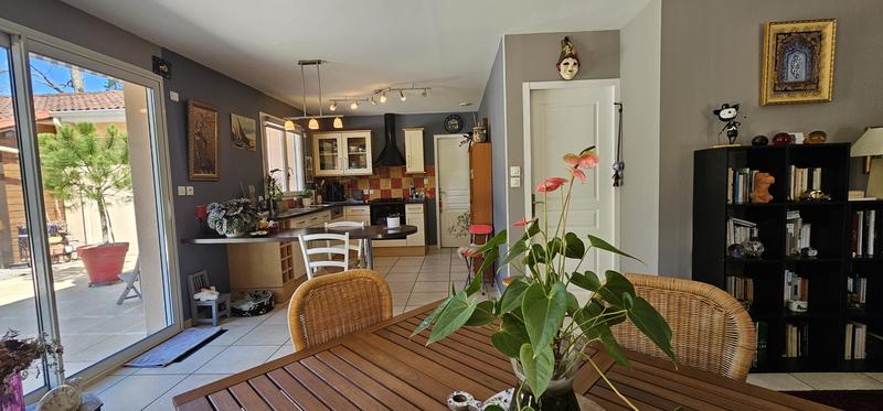 Maison - 110 m² - 4 pièces