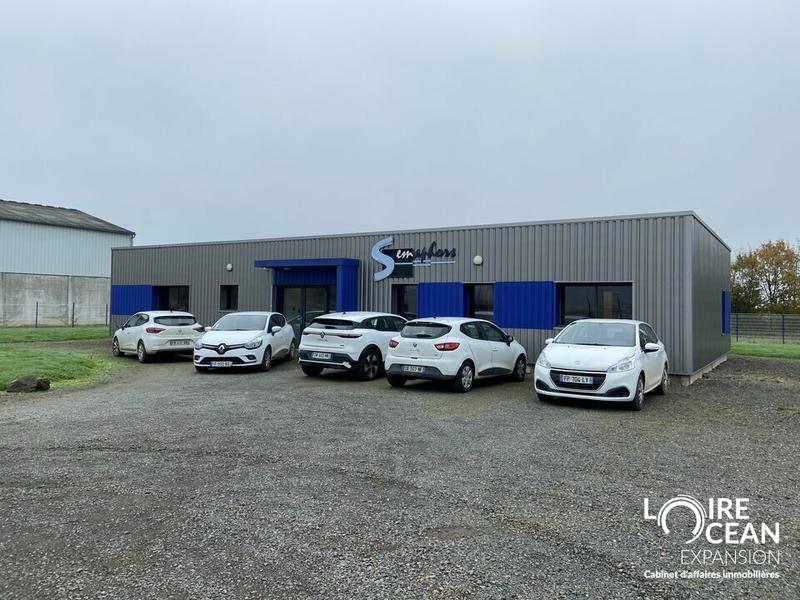 Bureau - 200 m² - 1 pièce