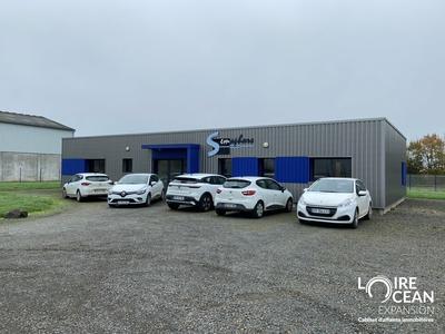 Bureau - 200 m² - 1 pièce