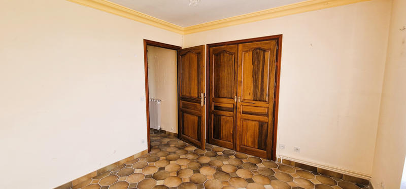 Maison - 200 m² - 6 pièces