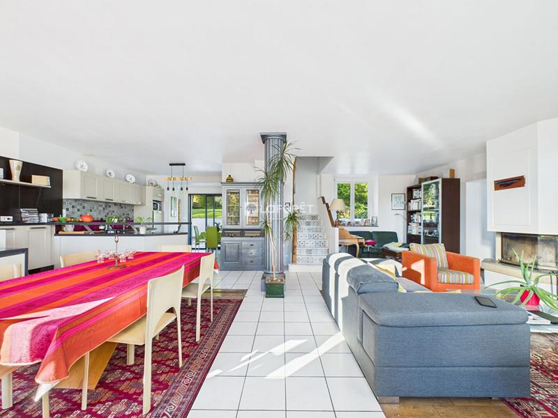 Maison - 170 m² - 7 pièces