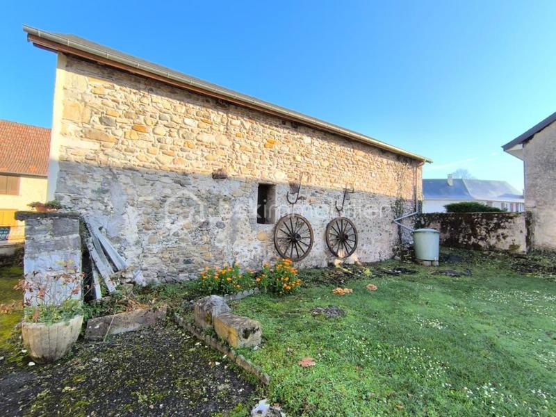 Propriété - 172 m² - 10 pièces