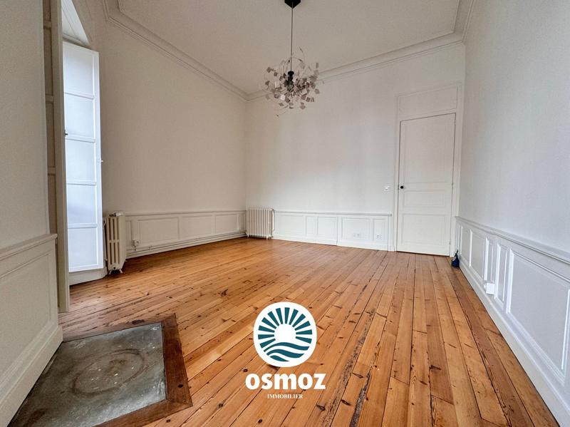 Appartement - 85 m² - 3 pièces