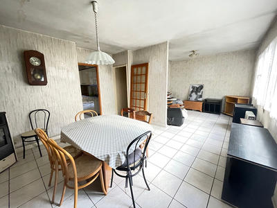 Maison - 93 m² - 4 pièces
