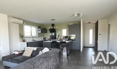 Maison - 121 m² - 5 pièces