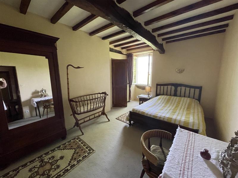 Maison ancienne - 240 m² - 10 pièces