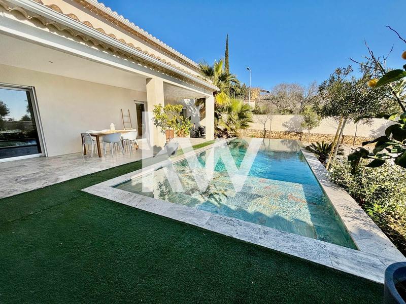 Maison - 180 m² - 5 pièces