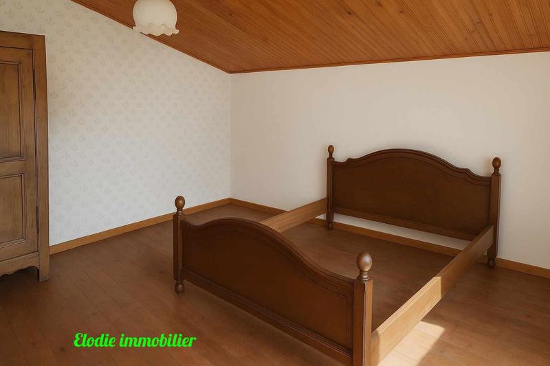 Maison - 144 m² - 10 pièces