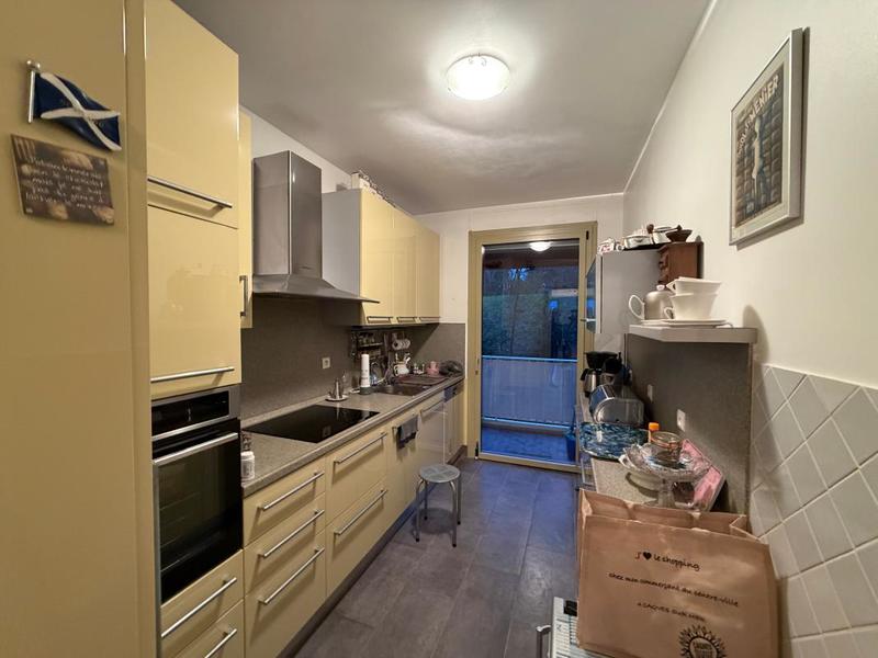 Appartement - 100 m² - 4 pièces