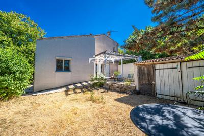 Maison - 111 m² - 4 pièces