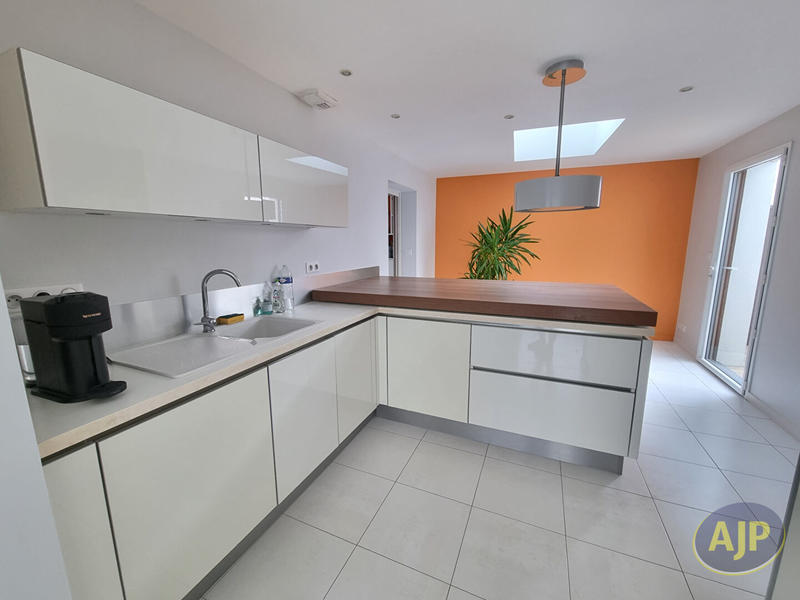 Maison - 155 m² - 6 pièces