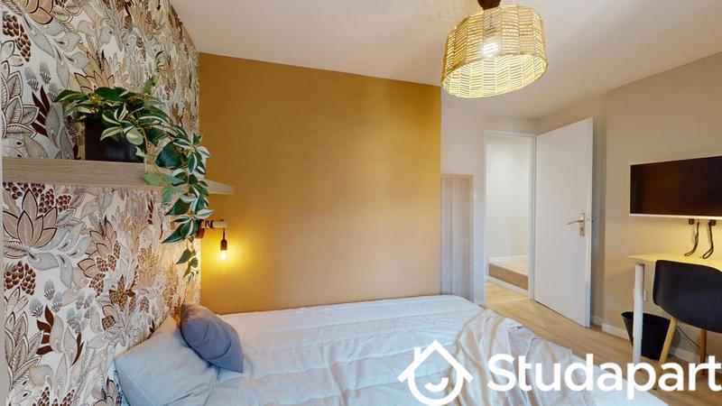 Chambre - 9 m² - 1 pièce