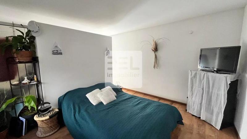 Maison de village - 210 m² - 7 pièces