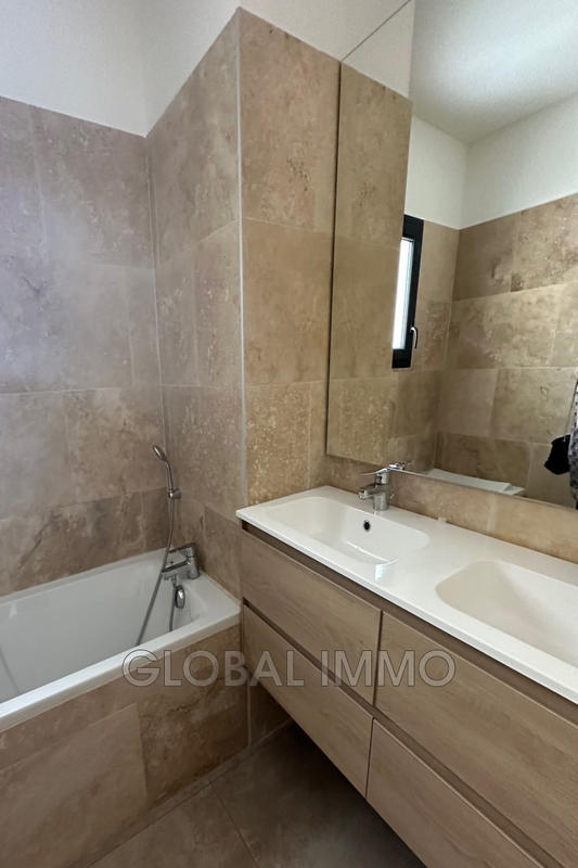 Appartement - 69 m² - 2 pièces