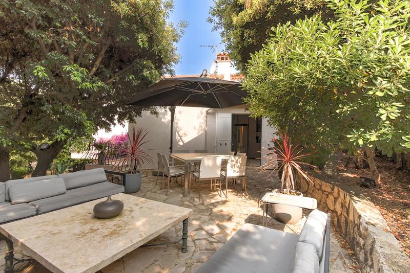 Villa - 204 m² - 6 pièces