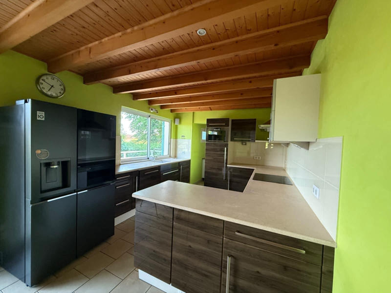 Maison - 180 m² - 9 pièces