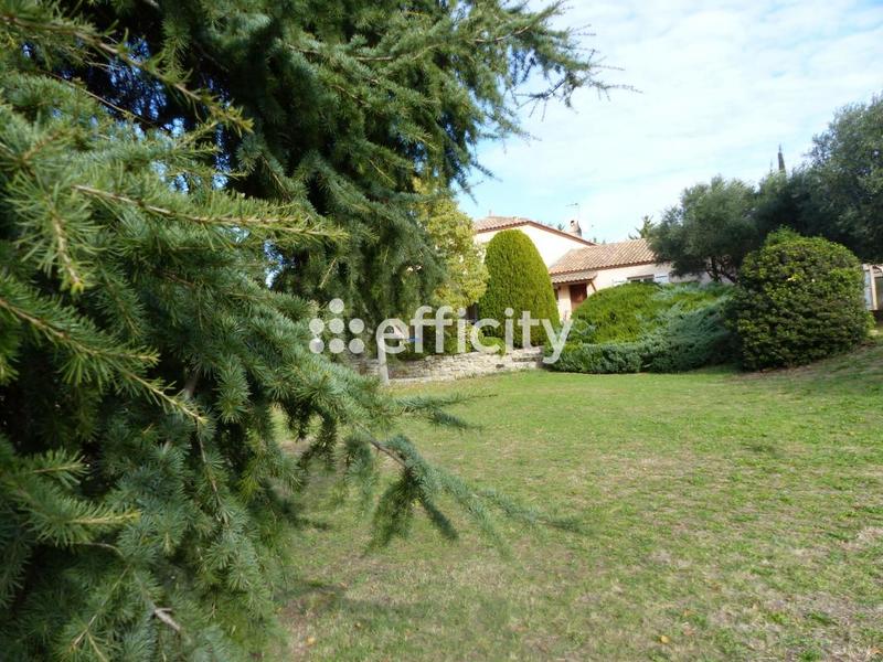 Pavillon - 211 m² - 8 pièces