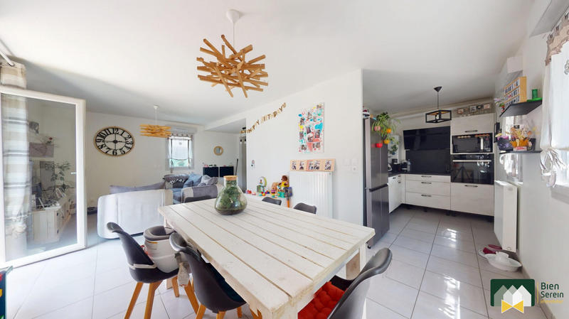 Maison - 85 m² - 5 pièces