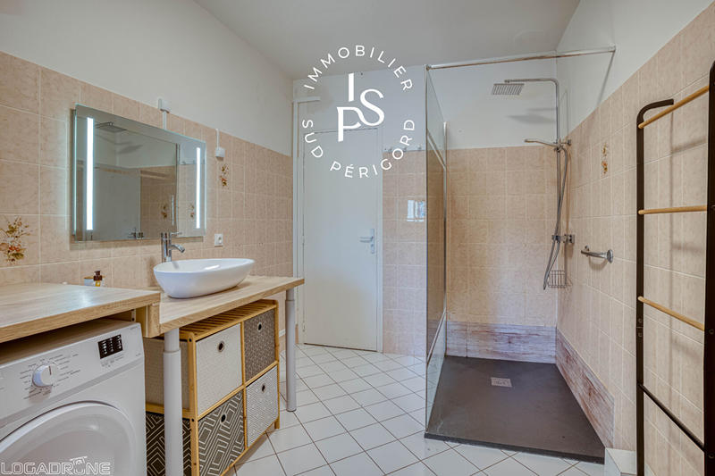 Maison - 192 m² - 6 pièces