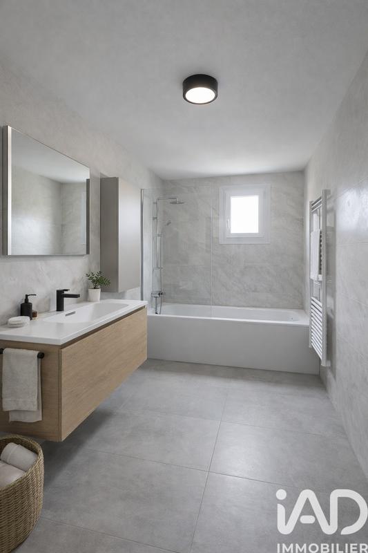 Maison - 135 m² - 6 pièces