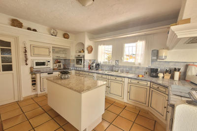 Maison - 200 m² - 4 pièces