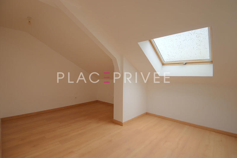 Appartement - 98 m² - 5 pièces