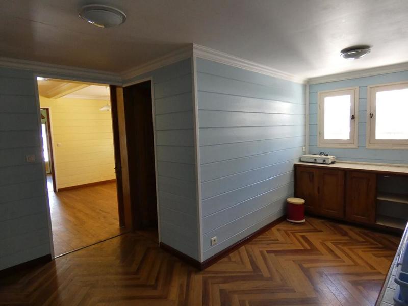 Maison - 280 m² - 9 pièces